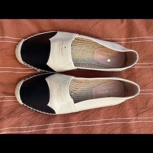 Kate Spade size 6 flats.